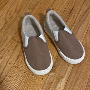 H&M toddler slide on shoes